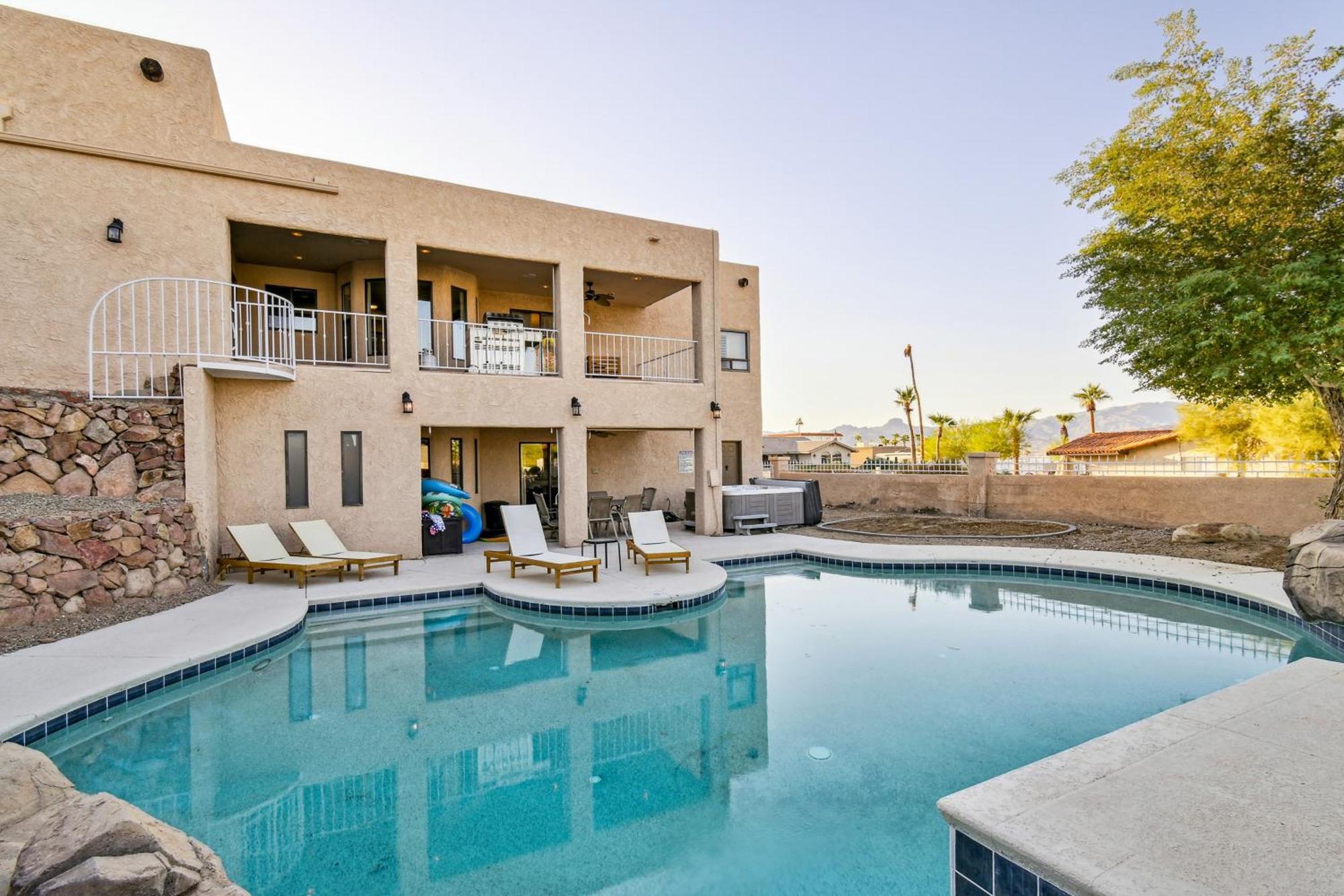 Lake Havasu Oasis With Lake View, 1 Mi To Beach! Lake Havasu City Eksteriør bilde