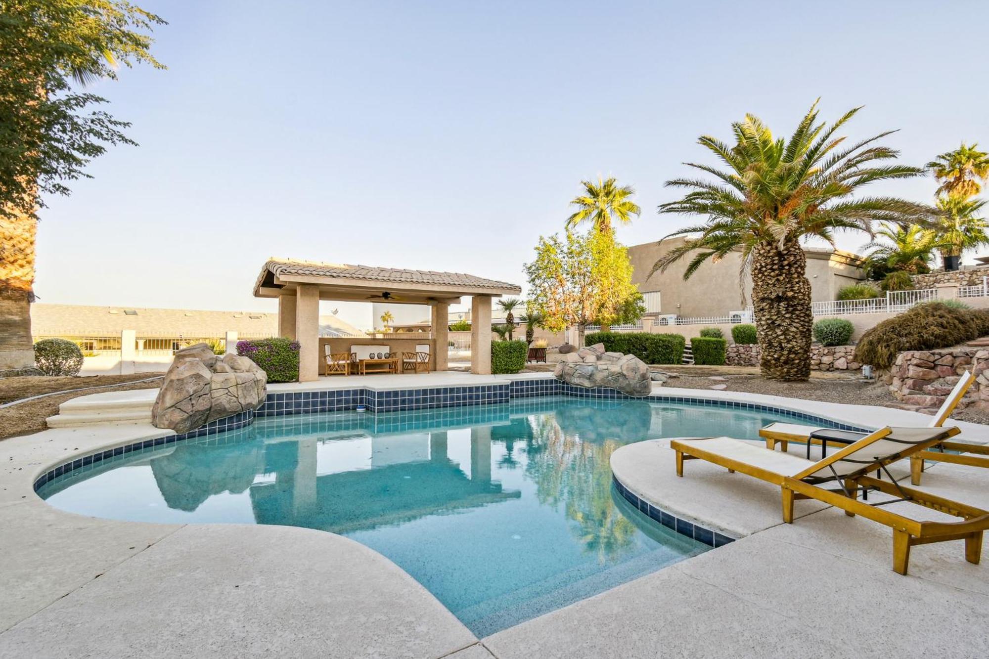 Lake Havasu Oasis With Lake View, 1 Mi To Beach! Lake Havasu City Eksteriør bilde