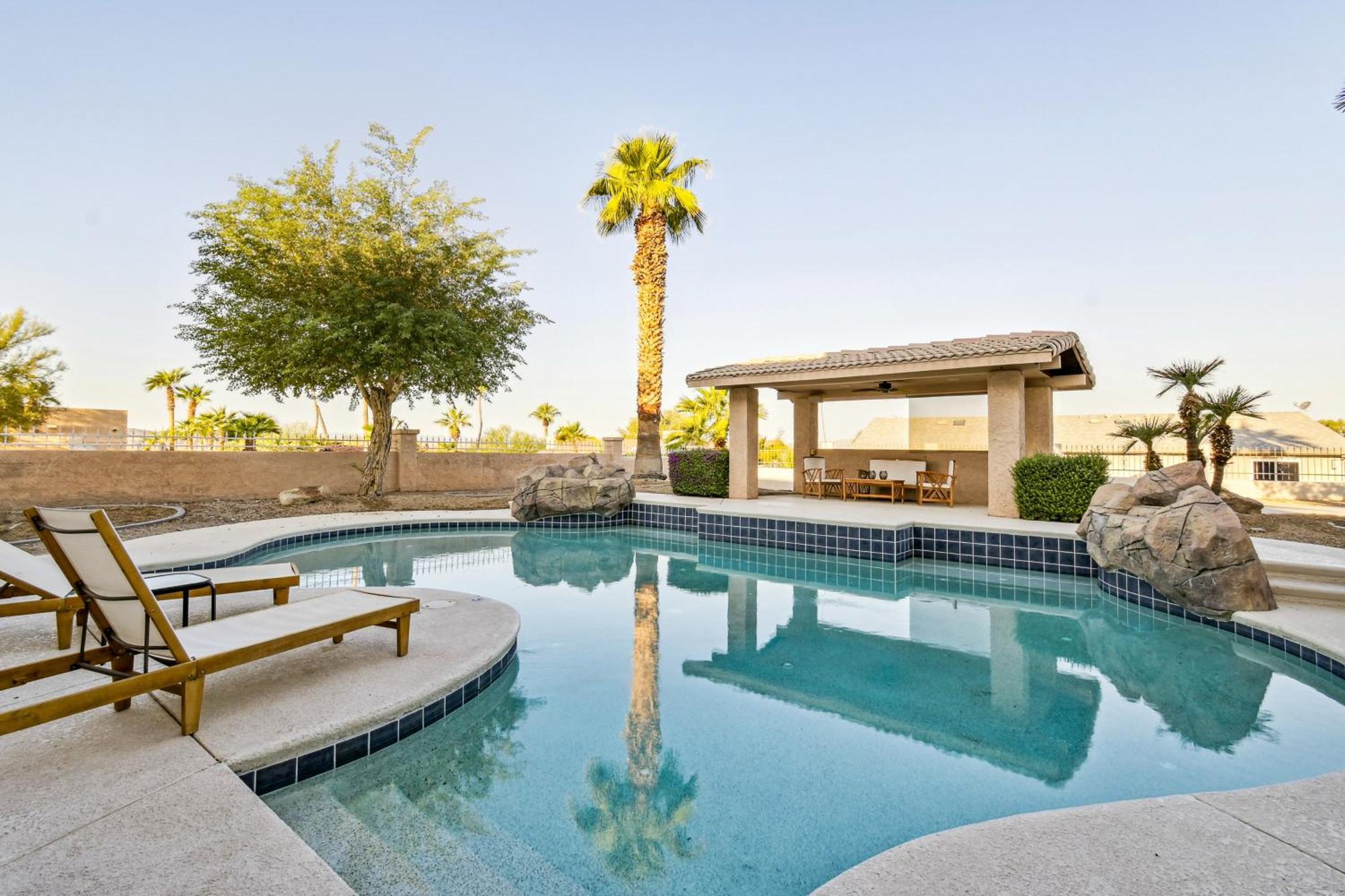 Lake Havasu Oasis With Lake View, 1 Mi To Beach! Lake Havasu City Eksteriør bilde